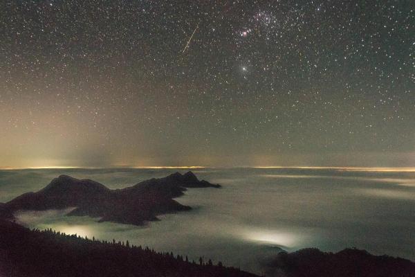 今年双子座流星在天空哪个方位出现过