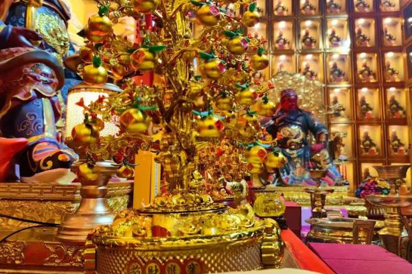 观音财神关公摆放位置图