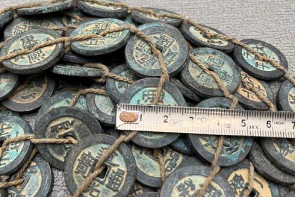 风水铜钱十帝钱可以挂在大门后面吗