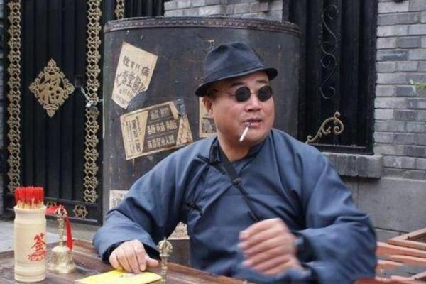 偶遇算命先生完整视频