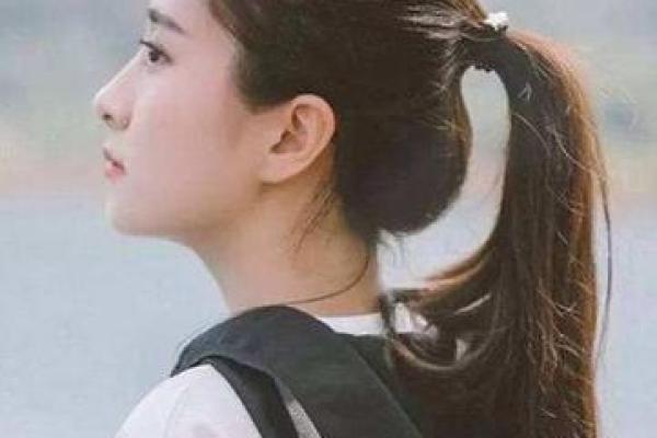 十二星座的头发怎么扎马尾辫女生