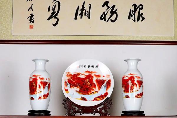 正对大门玄关怎么选方位，正对大门的玄关放什么摆件？