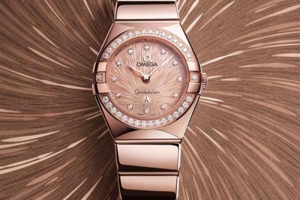 十二星座适合什么手表和项链 十二星座适合什么手表和项链