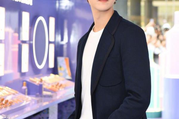 鹿晗是什么星座？